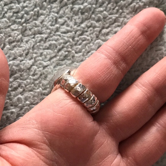 Ring - Picture 2 of 3